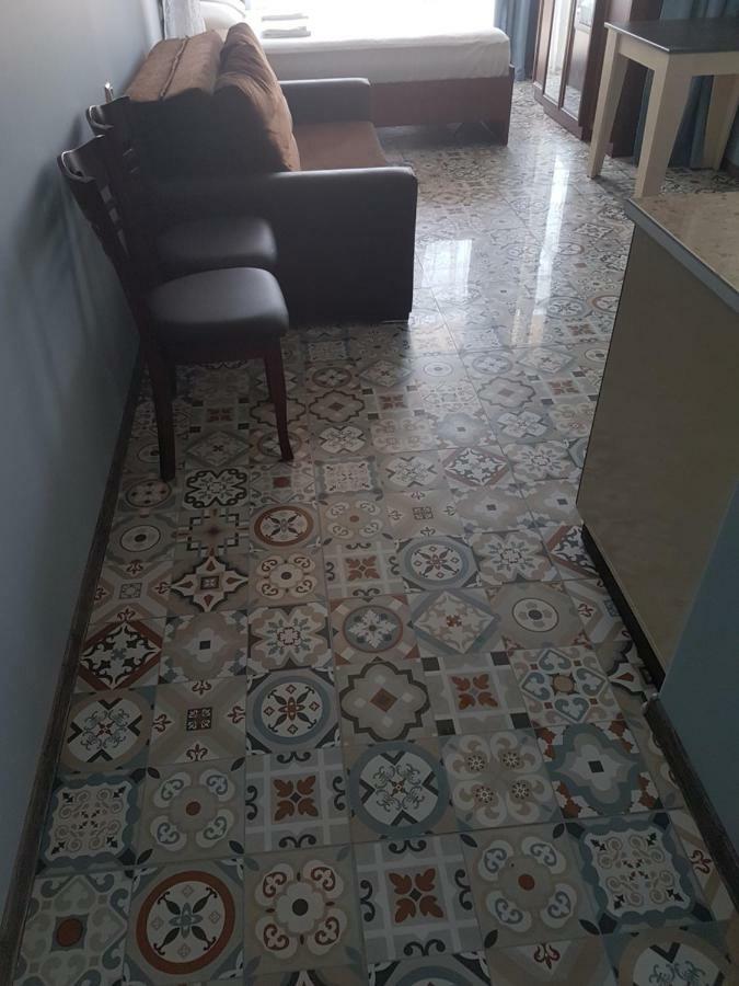Apartment Lotos Batumi 72 ภายนอก รูปภาพ