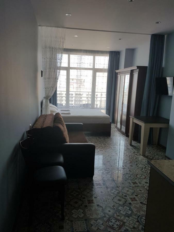 Apartment Lotos Batumi 72 ภายนอก รูปภาพ